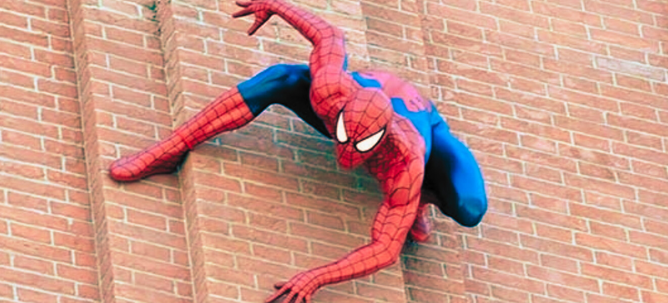 Spiderman Wall Crawling